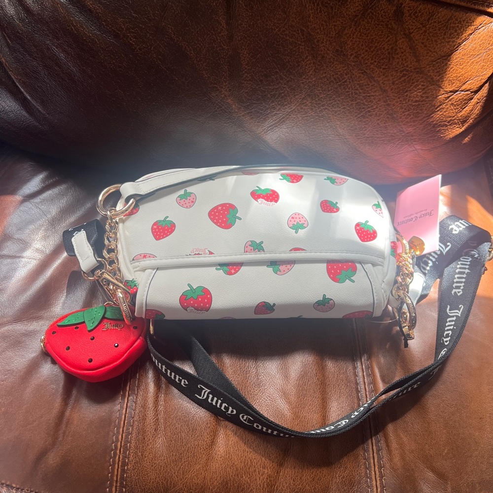 Juicy Couture White Bag with Strawberry Design - Picture 3 of 5